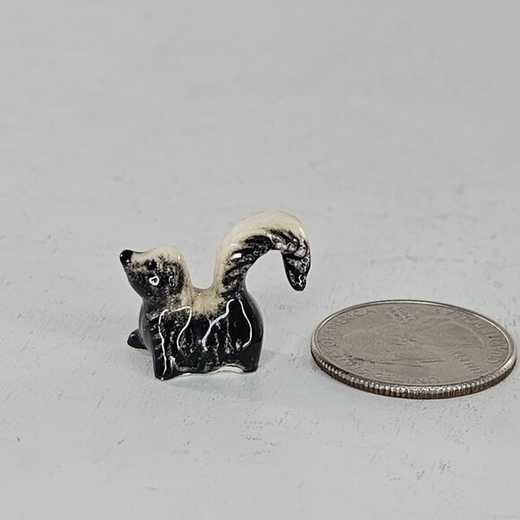 Hagen Renaker Baby Skunk Textured Miniature Figurine - Picture 7 of 8